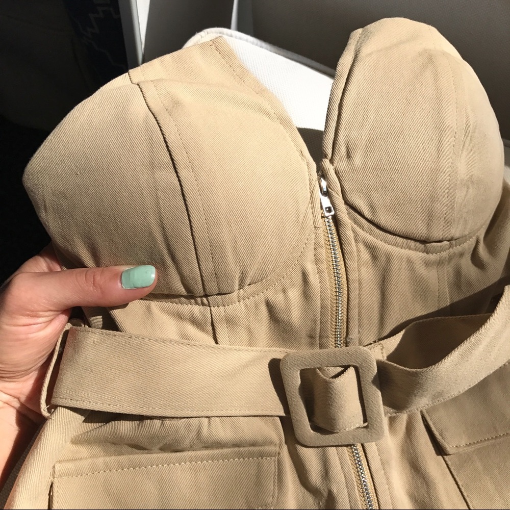 🆕 STONE BUCKLE DETAIL STRAPLESS TOP! - Picture 8 of 12